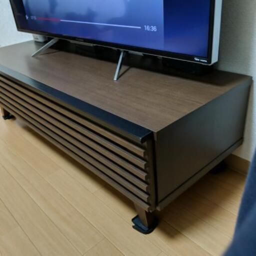 30000円で購入、天然木のローボード（テレビ台）