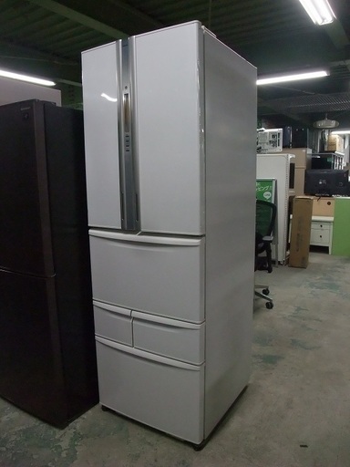 R0857) 東芝 6ドア冷蔵庫 GR-D43F(WS) 2011年製! 426L 店頭取引大歓迎♪