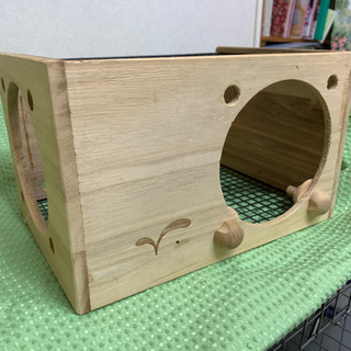 うさぎ飼育用ケージなどセットで売ります。