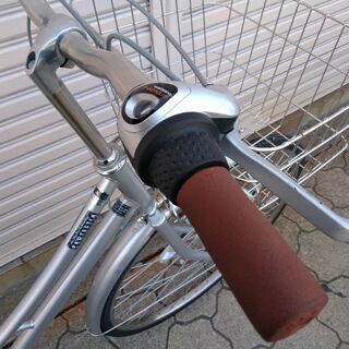 日本製内装三段変速ノーパンクタイヤ自転車】