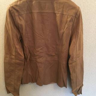 新品未使用　ビッキー　viaggio Blu ヤギ革ジャン　表地：ヤギ革 　裏地：ポリエステル100%　サイズ１