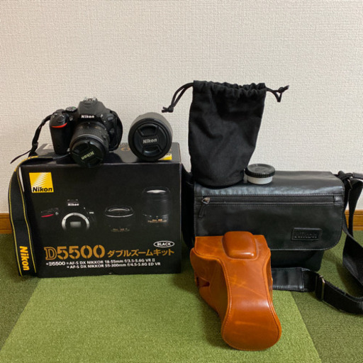 Nikon D5500 ダブルズームキット BLACK 専用革ケース付き