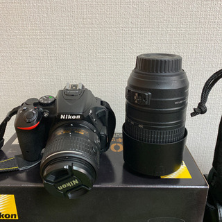 Nikon D5500 ダブルズームキット BLACK 専用革ケース付き