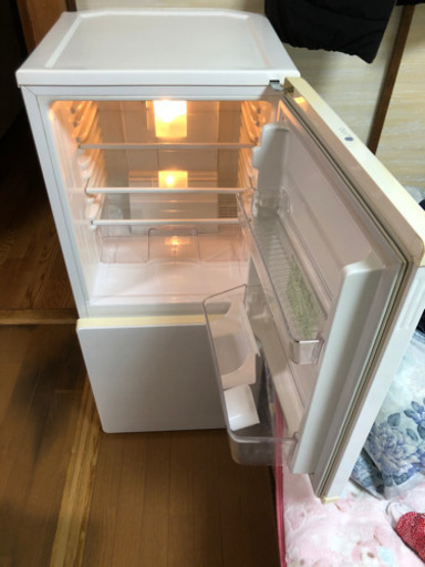 ユーイング ノンフロン冷凍冷蔵庫 UR-F110F 2014年製 ホワイト