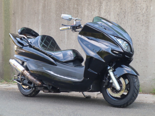 【YAMAHA マジェスティ】オールブラック！！アンプ、スピーカー上段新品！！ YAMAHA マジェスティ】オールブラック！！アンプ、スピーカー上段新品！！