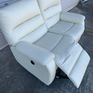 山武市　配達も可　ニトリ　使用1年未満　電動　ソファー　リクライニング　中古
