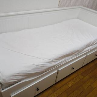 【IKEAヘムネス】収納＆シングル＆ダブル兼用可動式ベッド〈マッ...