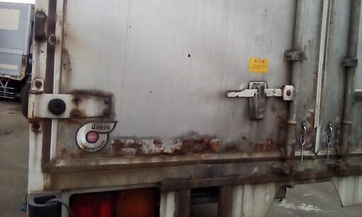 準背高6.5メートル4トンワイドの箱だけ売り6万円