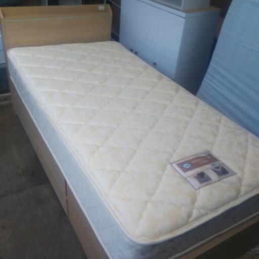 地域限定配達設置無料 美品 収納付き シングルベッド