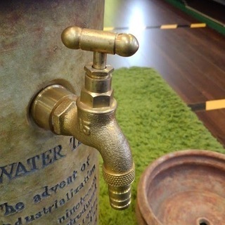 値段下げました【店舗同時販売中】フラワーポット 水栓柱 お庭DIY