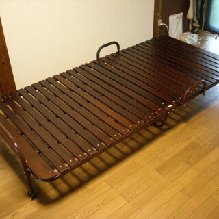 (引き取り決まりました)オリオン  高級桐シングル折り畳み式ベッド 