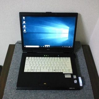 （代引可能）WIN10 FUJITSU FMV-A8260