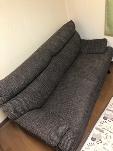 ３人掛けソファー布製