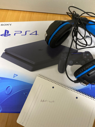 PlayStation 4 ジェット・ブラック 500GB(CUH-2000AB01)