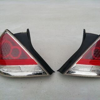 日産ティアナ 31系　オリジナルフルLEDテールランプ 日産ティアナ 31系 オリジナルフルLEDテールランプ