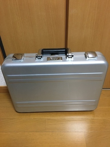 ZERO HALLIBURTON ゼロハリバートン アルミケース