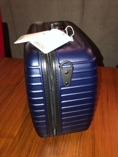 新品&希少品】リモワ サルサ スーツケース(機内持ち込み可)RIMOWA