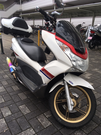 PCX　1800台限定カラー