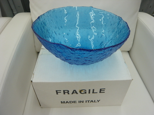 Laura Grass Works 大皿 プレート 青ガラス ロイヤルブルー イタリア製 ハンドメイド ガラス 盛り皿 西岡店 モノハウス 西岡 月寒中央の食器 プレート の中古あげます 譲ります ジモティーで不用品の処分