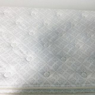 シモンズ シンルベッド マットレス 値下げ