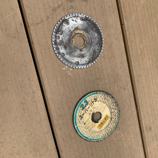 HITACHI 18vインパクトドライバーとディスクグラインダー 18v