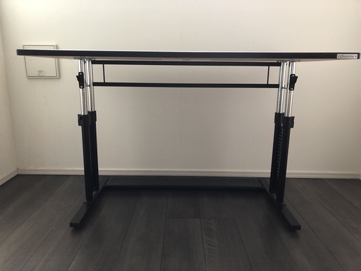 Bauhutte バウヒュッテ Pcデスク 昇降式 幅1cm 奥行55cm ブラック Bhd 10m 神無月 江戸川橋のテーブル その他 の中古あげます 譲ります ジモティーで不用品の処分