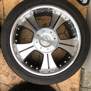 ハイエース、キャラバン等　18インチ タイヤホイール４本セット