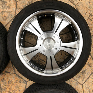 ハイエース、キャラバン等　18インチ タイヤホイール４本セット