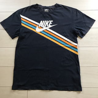 ナイキ　nike シャツ