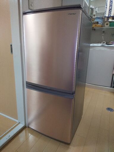 【4/25〜29引取に来る方限定20,000円】昨年3月購入 冷凍冷蔵庫