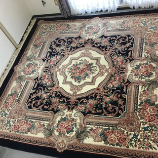 ペルシャ絨毯　2.5mx2.4m