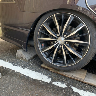 〈中古〉レオニス 18インチ タイヤ付き