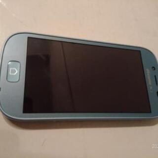 docomo らくらくスマートフォン3 F-06F エアーブルー...