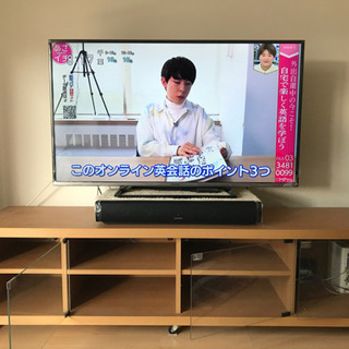 中古　キャスター付きTVボード　