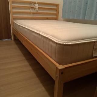 セミダブル　ベッドフレーム + マットレス　IKEA　ニトリ