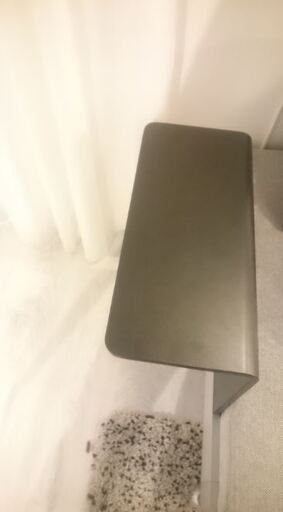肘置面テーブル