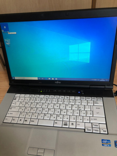 Windows10 富士通ノートパソコン　corei5 4G