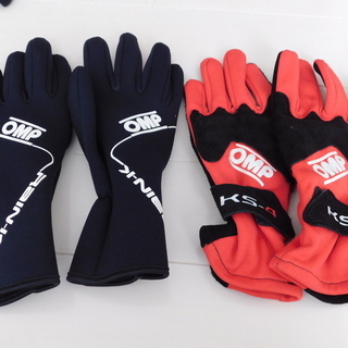 レーシングカート　サーキット走行会　ヘルメット レーシングスーツ レーシングシューズ レーシンググローブ 一式