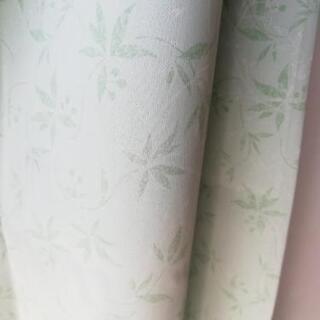 4枚組 優しいグリーンの遮光カーテン