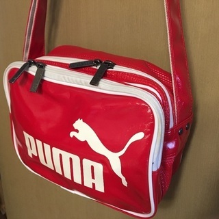 PUMA★赤×白のショルダーバッグ 
