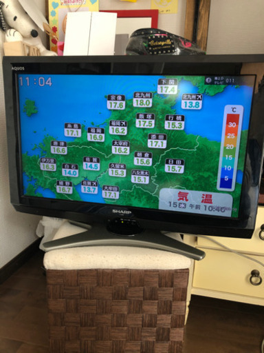 SHARP LC-26E8  26型液晶テレビ　シャープ　2011年製