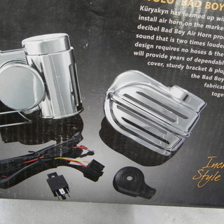 バイク部品　パーツ　クリアキン  WOLO　バッドボーイ エアーホーンキット  (クリアキン 7743)　中古品 バイク部品 パーツ クリアキン WOLO バッドボーイ エアーホーンキット