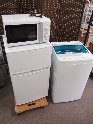 引取歓迎　土浦市■全て2018年製　冷蔵庫　洗濯機　電子レンジの3点セット