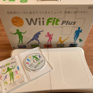 美品です！Wii Fit Plus ボードとソフト