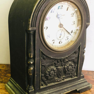 70年以上昔のSEIKO(精工舎)製造のネジ巻き式置き時計。