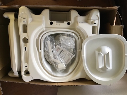 値下げしました！新品 介護用ポータブルトイレ 安寿 ちびくまくん ＋オムツ2袋プレゼント
