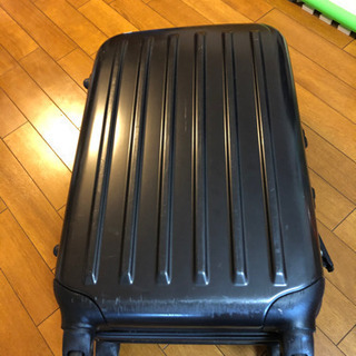 スーツケース　差し上げます。