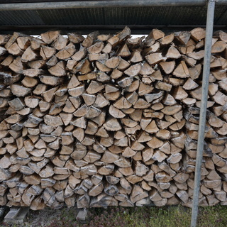 薪ストーブ用　ナラ薪　２年以上乾燥 つや姫5キロ付き