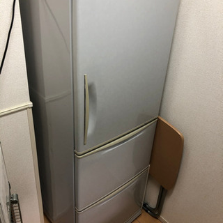 【無料】270ℓ 3ドア冷蔵庫（サンヨー製）