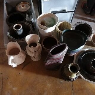 陶器(花瓶、お皿など)